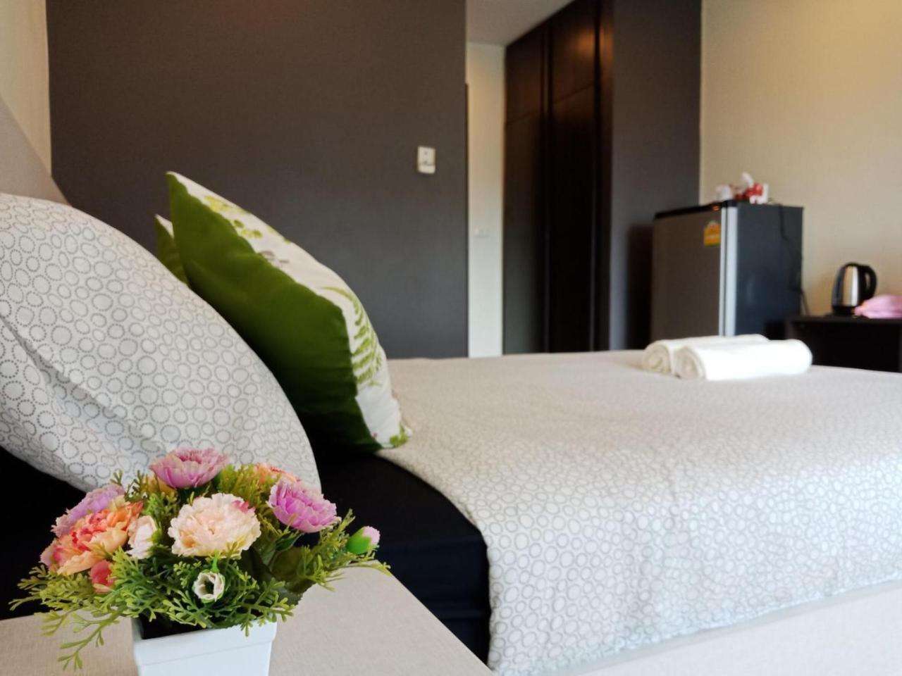 Plume Residence Minburi Банкок Екстериор снимка