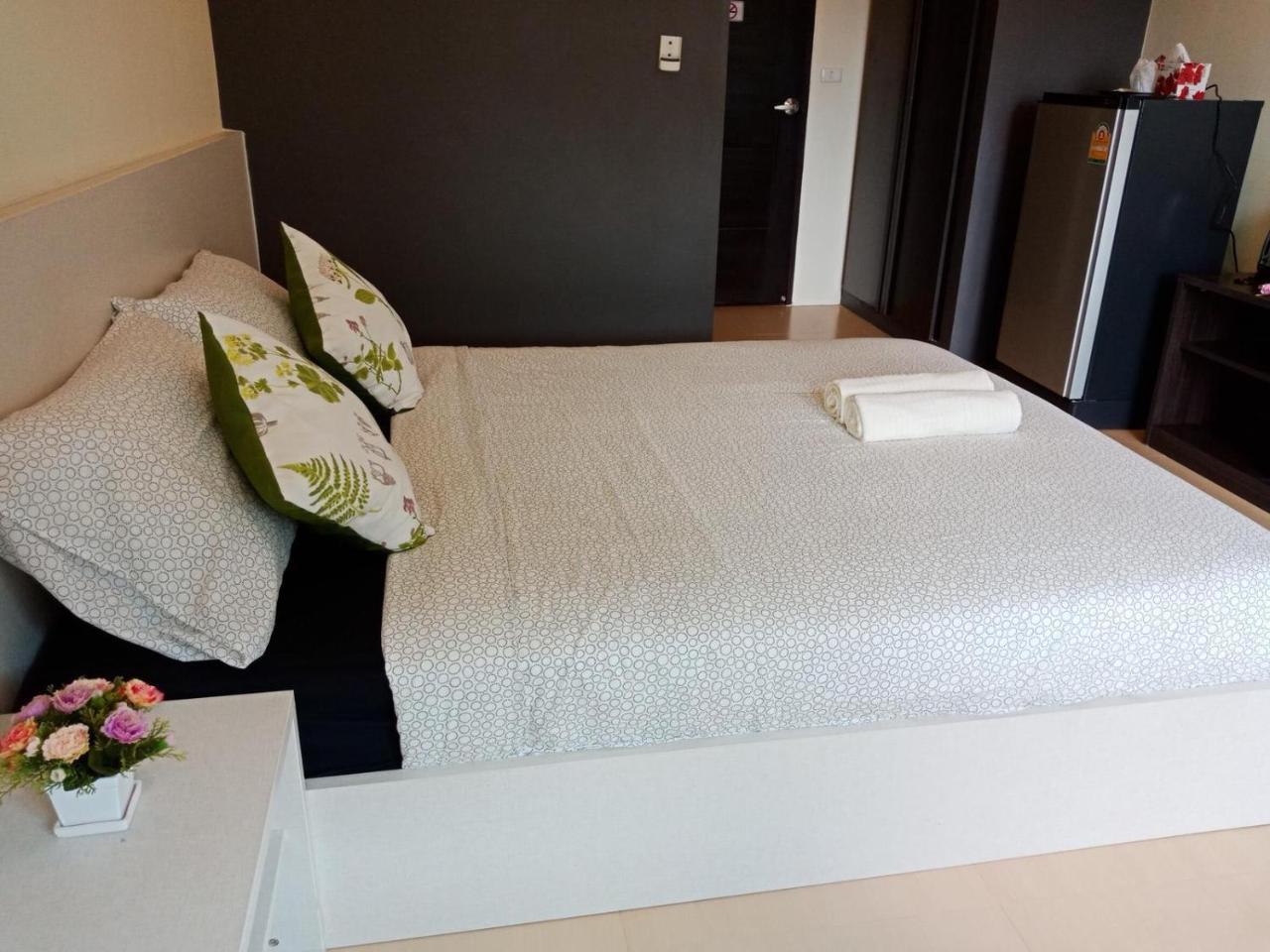 Plume Residence Minburi Банкок Екстериор снимка